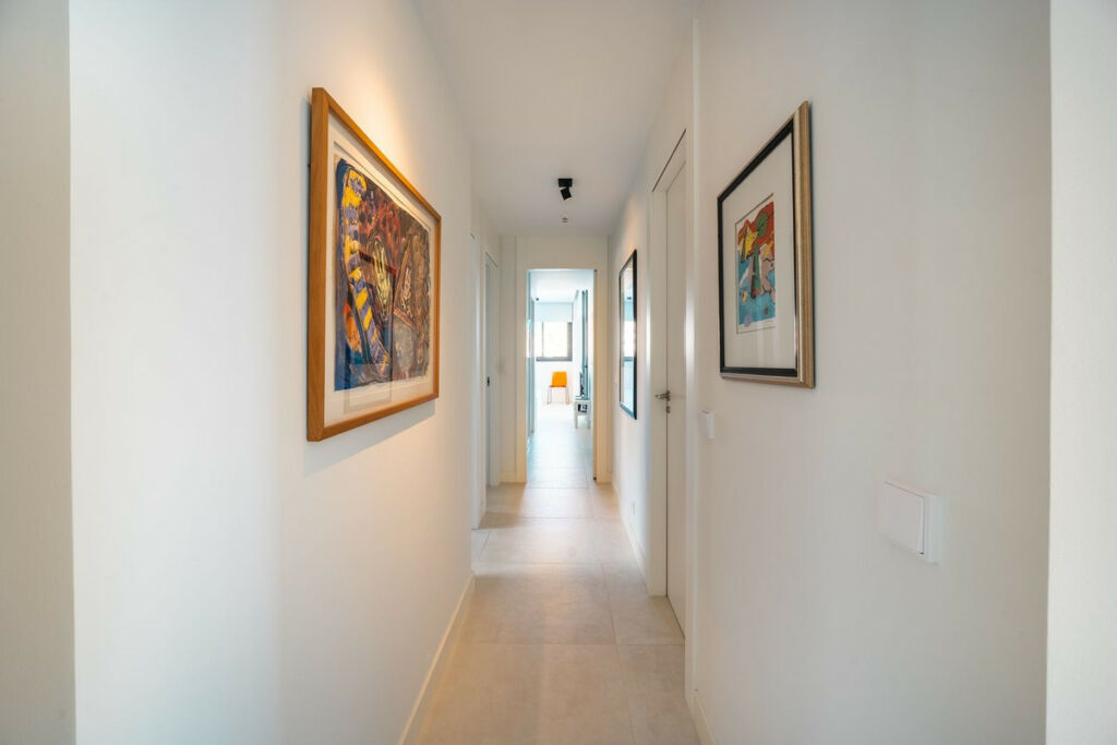 Middle Floor Apartment Fuengirola Málaga - image 6