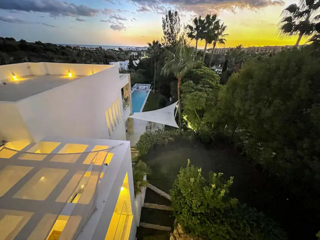 Detached Villa Benahavís Málaga - image 6