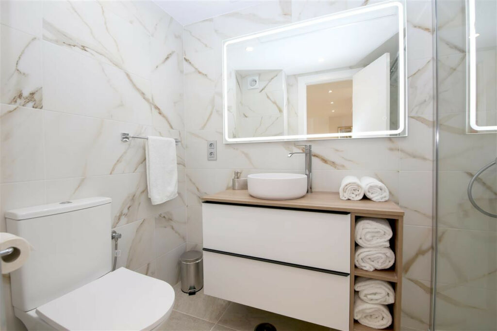 Penthouse Estepona Málaga - image 6
