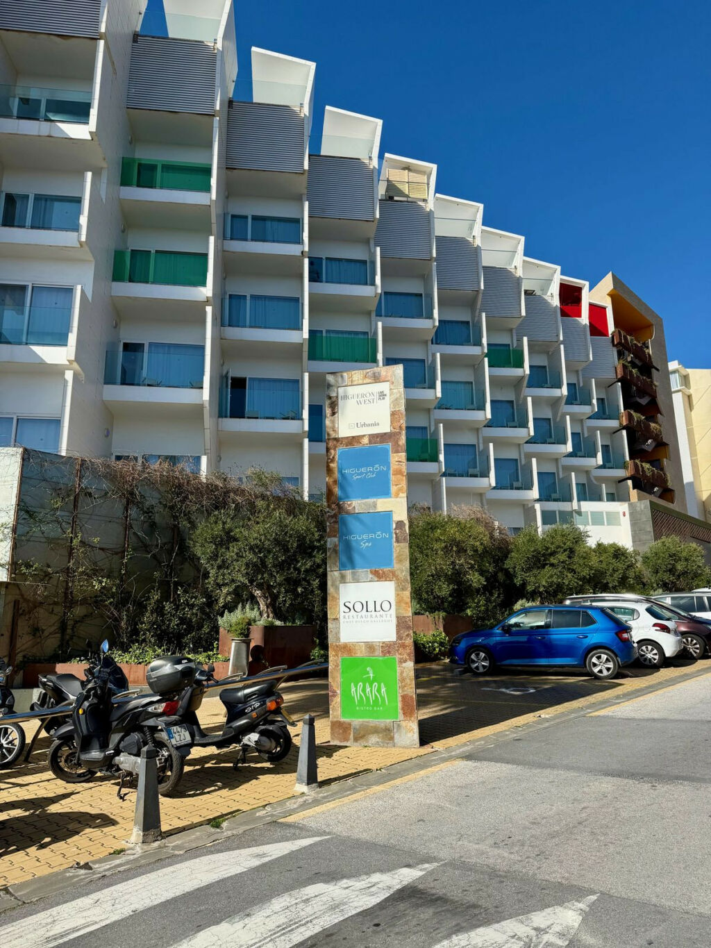 Middle Floor Apartment Fuengirola Málaga - image 6