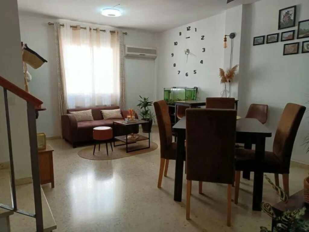 Townhouse Guadiaro Cádiz - image 6