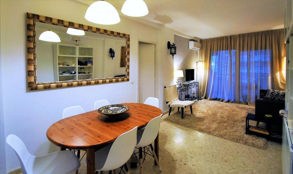 Middle Floor Apartment Los Boliches Málaga - image 6