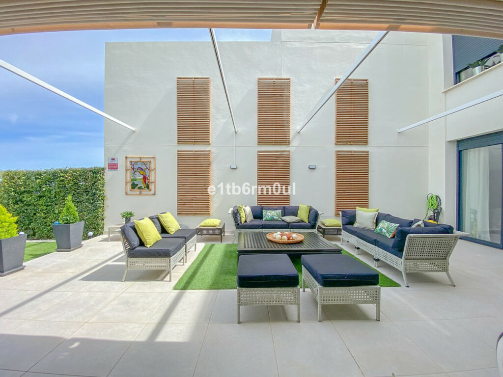 Detached Villa Casares Playa Málaga - image 6