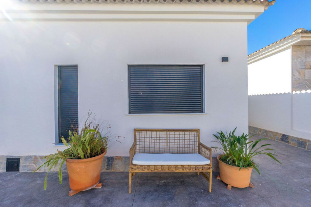 Detached Villa Torrevieja Alicante - image 6