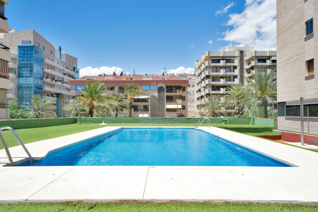 Middle Floor Apartment Marbella Málaga - image 6