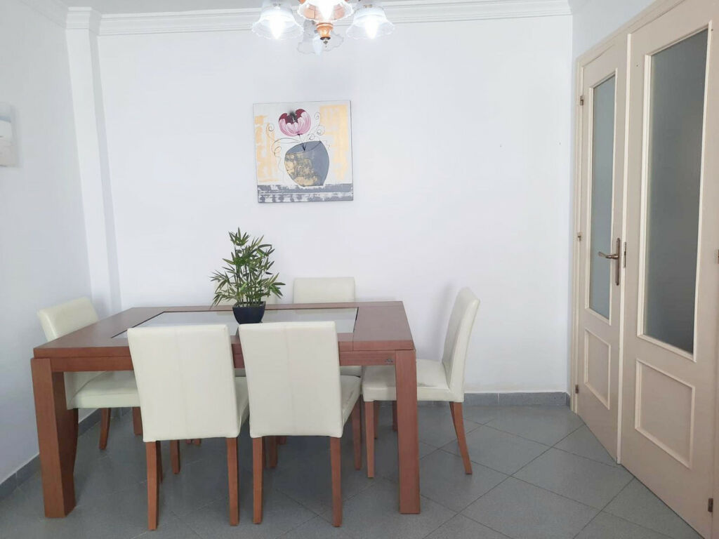 Middle Floor Apartment Estepona Málaga - image 6