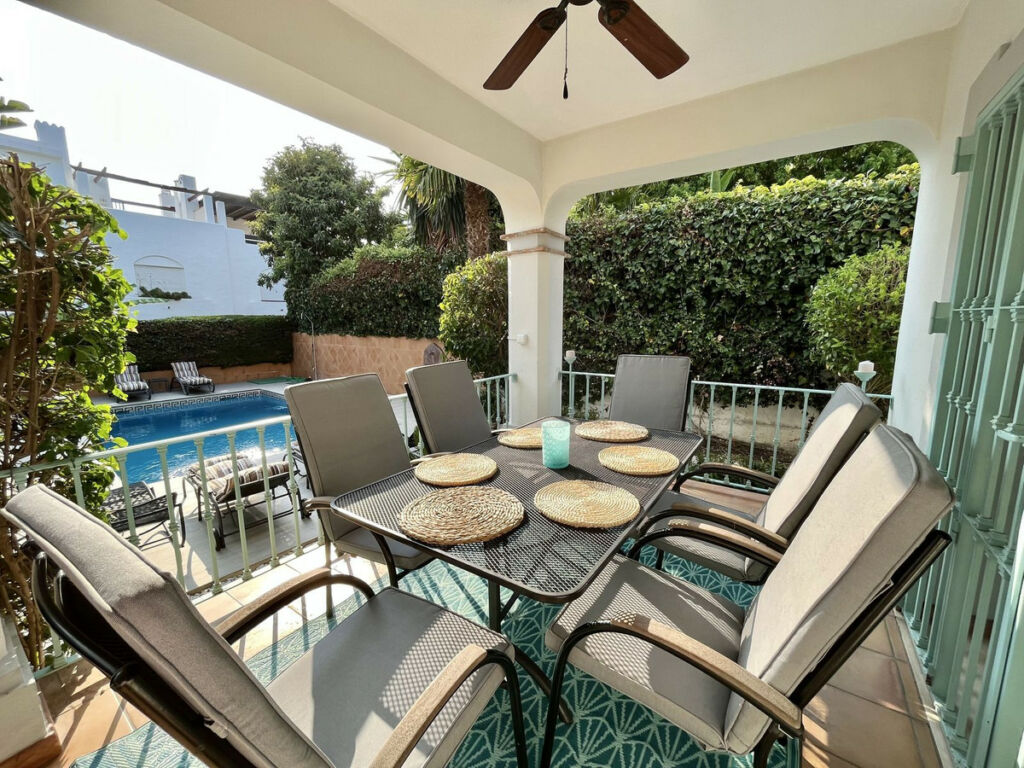Detached Villa San Pedro de Alcántara Málaga - image 6