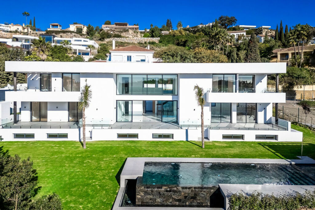 Detached Villa Benahavís Málaga - image 49