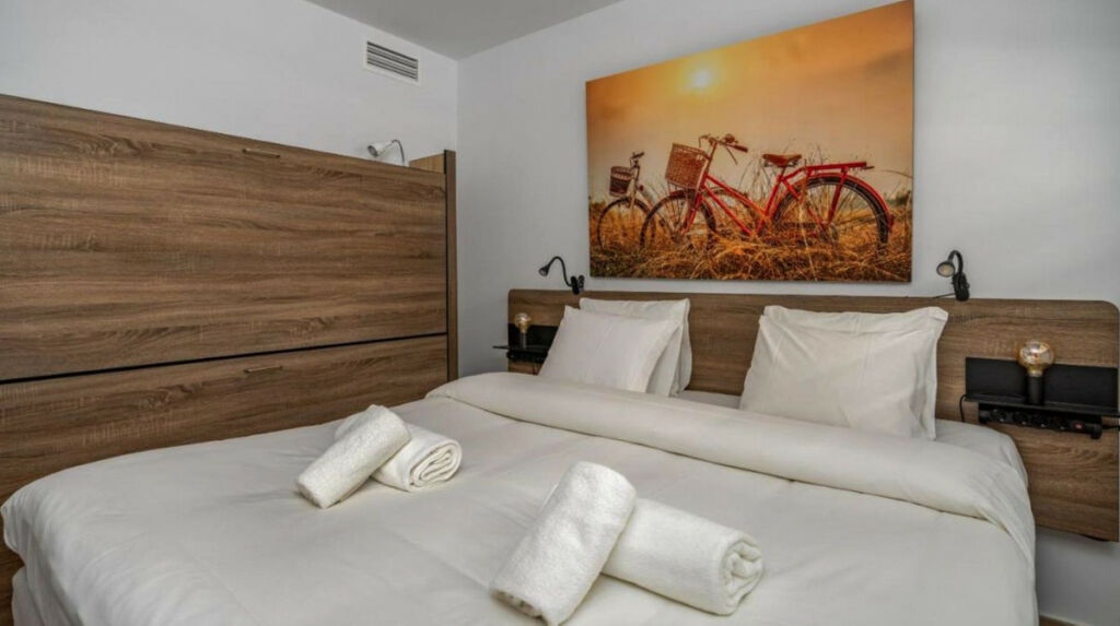 Middle Floor Apartment Fuengirola Málaga - image 6
