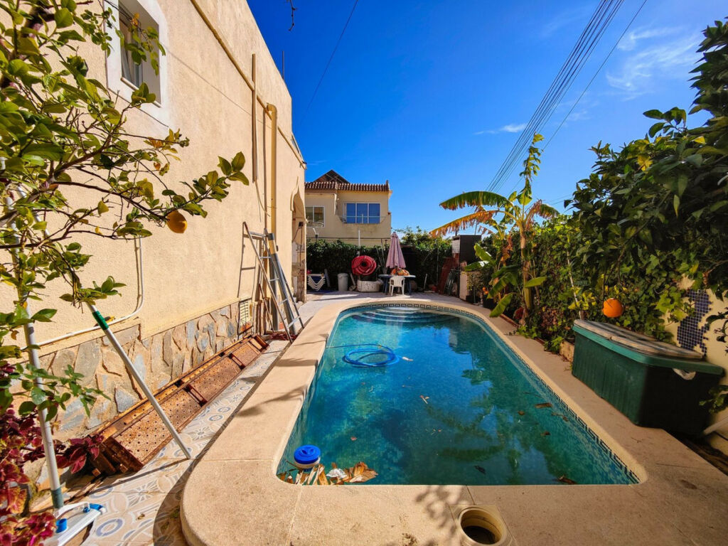 Semi-Detached House San Miguel de Salinas Alicante - image 6