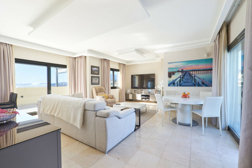 Penthouse Estepona Málaga - image 6