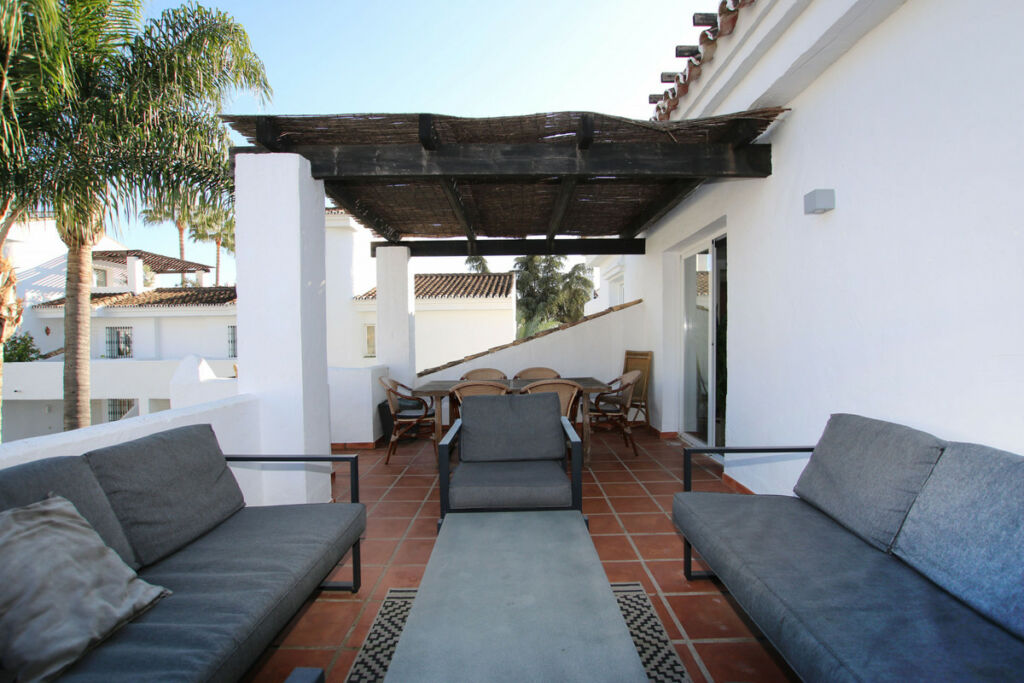 Penthouse Duplex Nueva Andalucía Málaga - image 6
