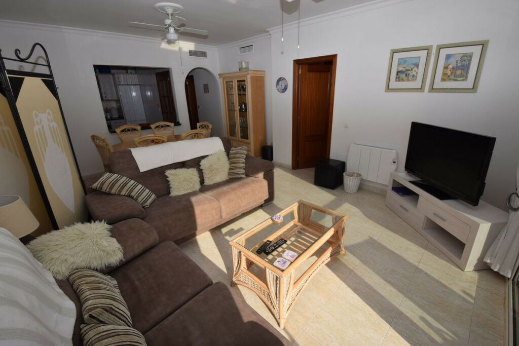 Middle Floor Apartment La Cala de Mijas Málaga - image 5