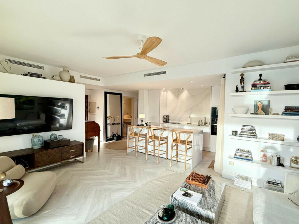 Ground Floor Apartment Casares Málaga - image 6