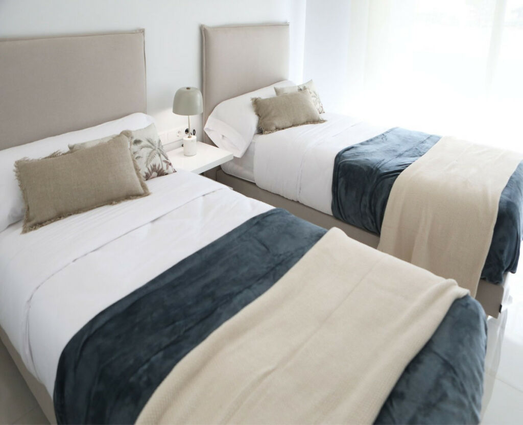 Middle Floor Apartment Benidorm Alicante - image 6