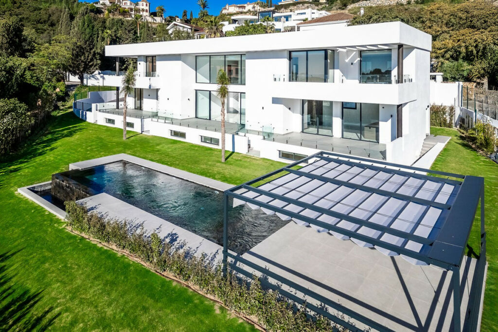 Detached Villa Benahavís Málaga - image 16