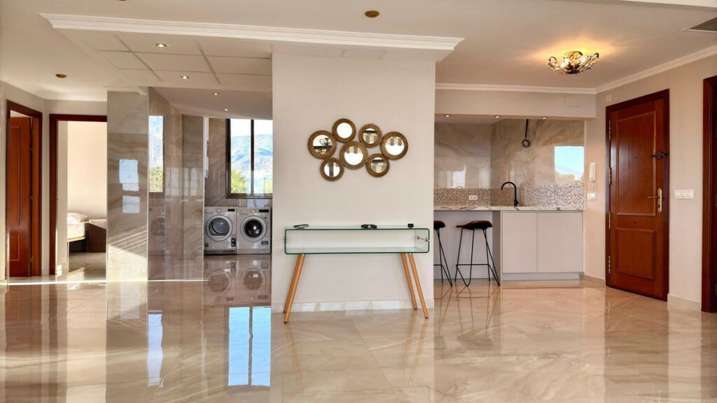 Middle Floor Apartment Benidorm Alicante - image 7