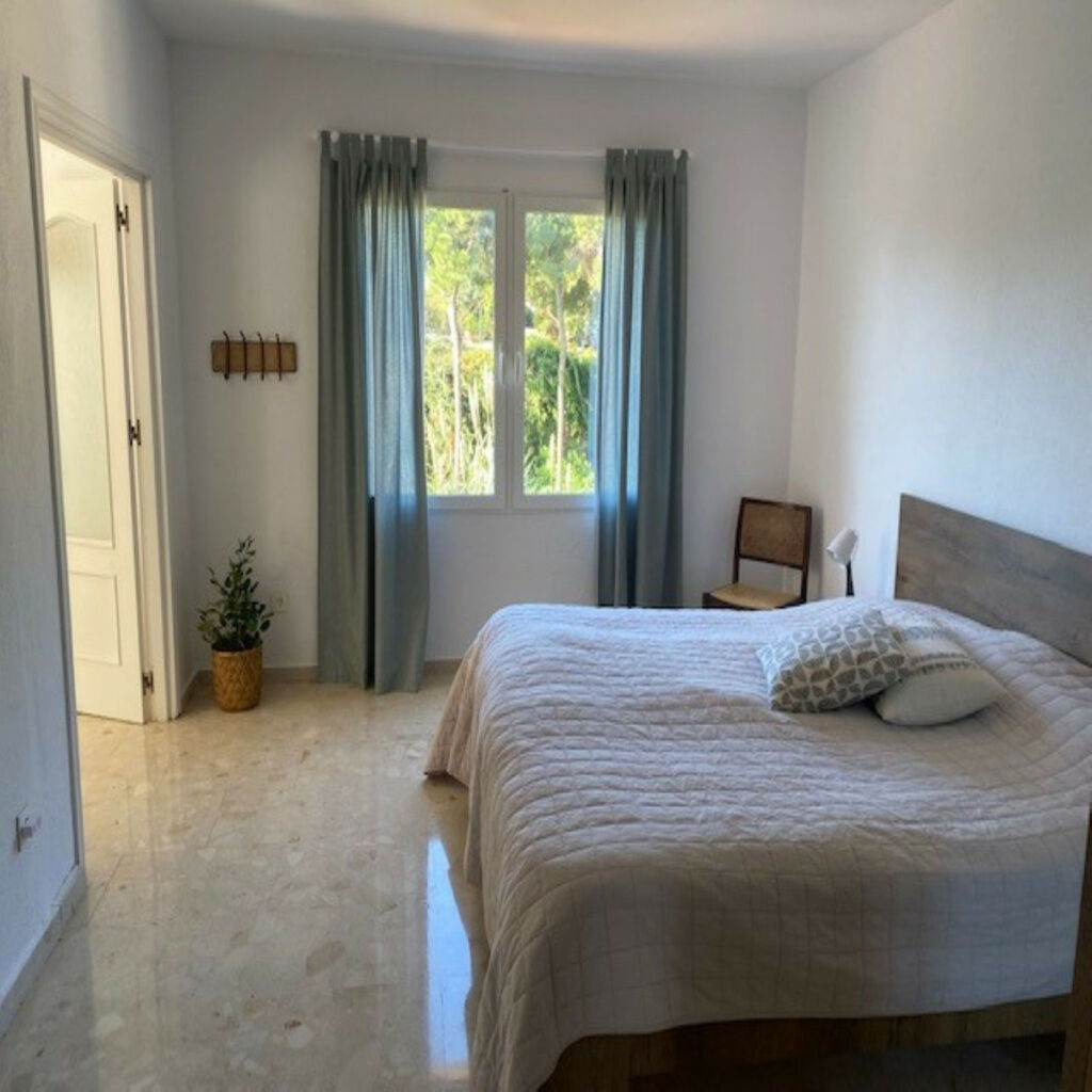 Detached Villa Calahonda Málaga - image 7