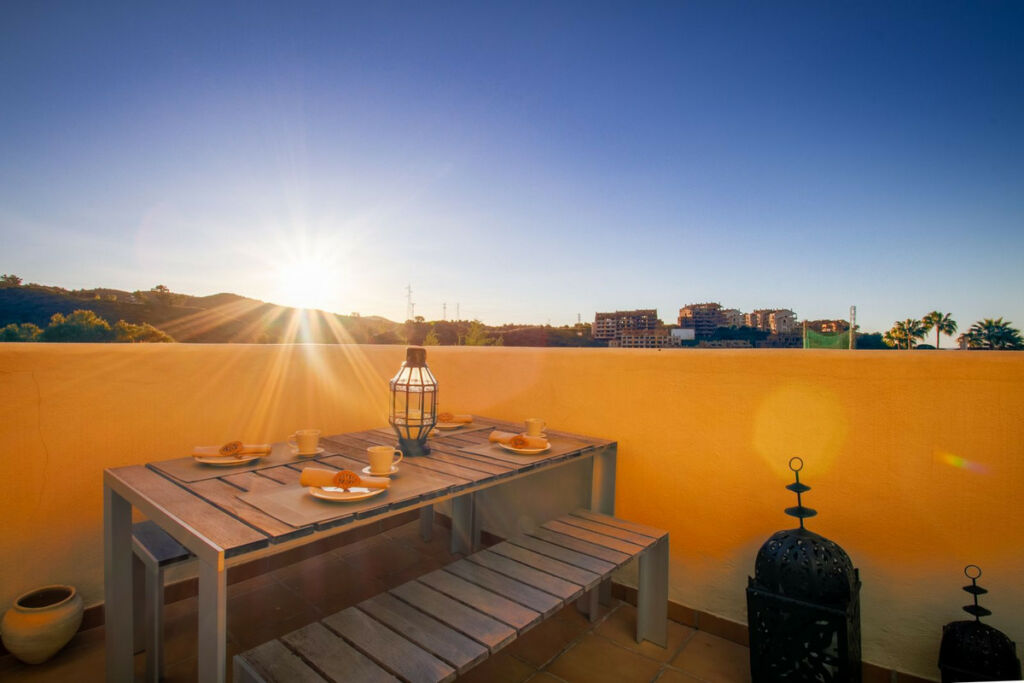 Middle Floor Apartment Elviria Málaga - image 16