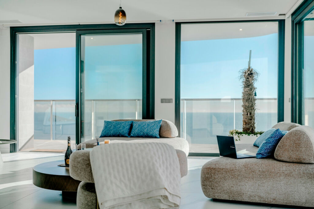 Middle Floor Apartment Benidorm Alicante - image 7
