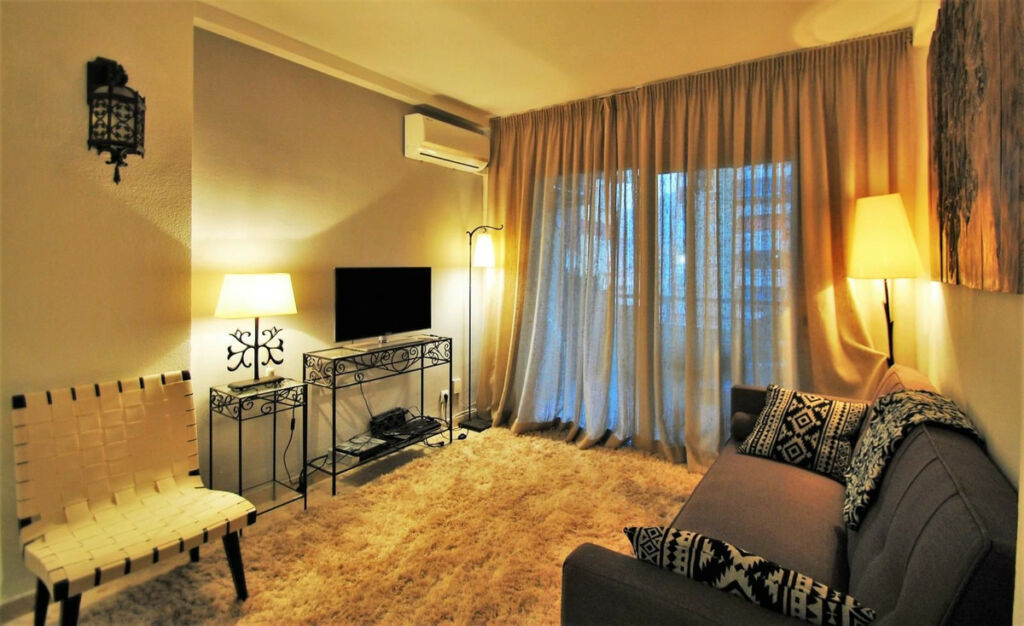 Middle Floor Apartment Los Boliches Málaga - image 7