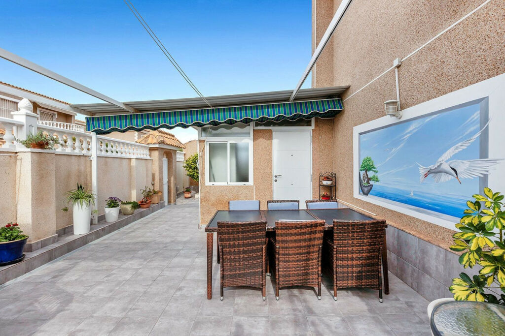 Detached Villa Torrevieja Alicante - image 8