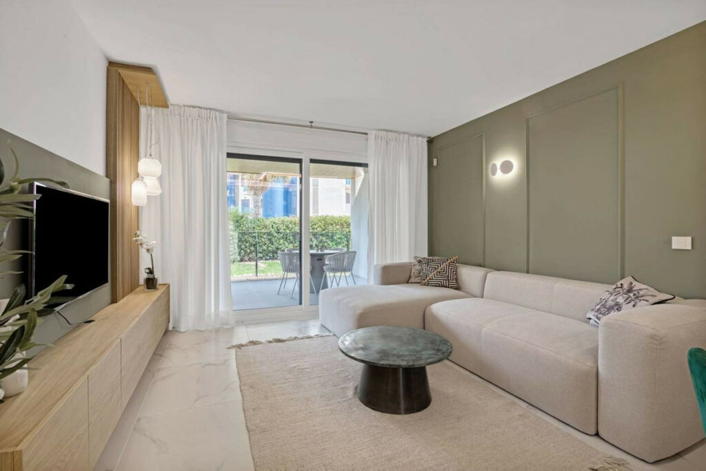 Ground Floor Apartment Torrevieja Alicante - image 7