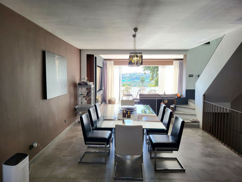 Townhouse Guadalmina Alta Málaga - image 14