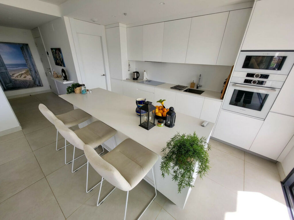 Middle Floor Apartment Fuengirola Málaga - image 7