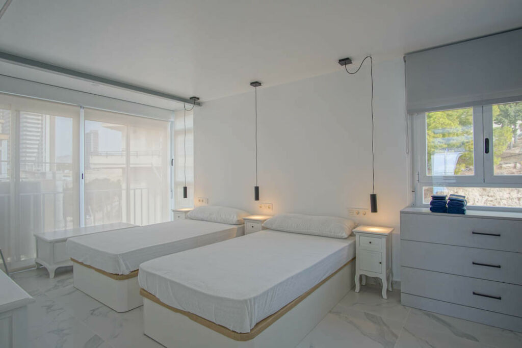Middle Floor Apartment Benidorm Alicante - image 7