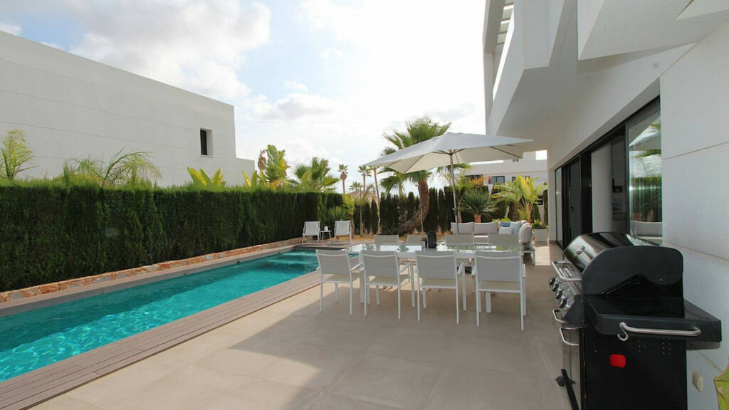 Detached Villa Rojales Alicante - image 7