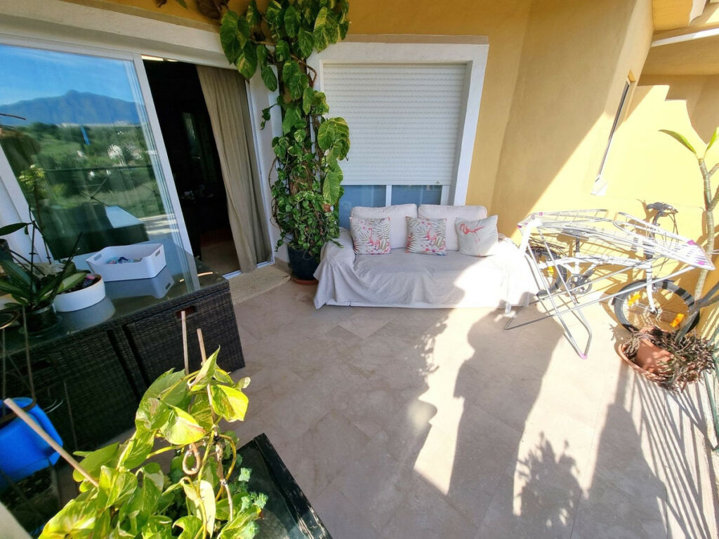 Top Floor Apartment Estepona Málaga - image 7