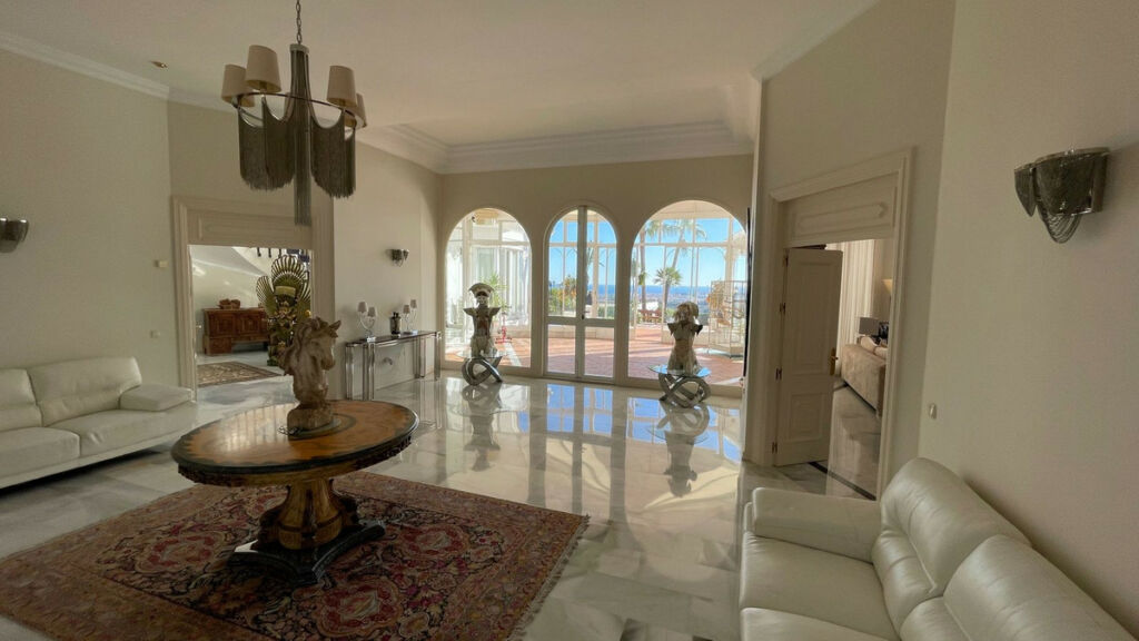 Detached Villa Mijas Málaga - image 2