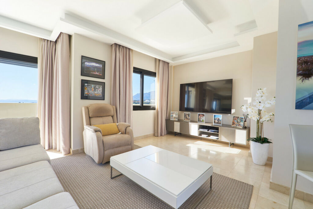 Penthouse Estepona Málaga - image 4