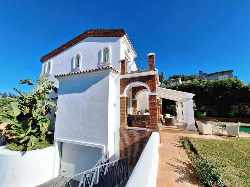 Detached Villa Puerto Banús Málaga - image 7