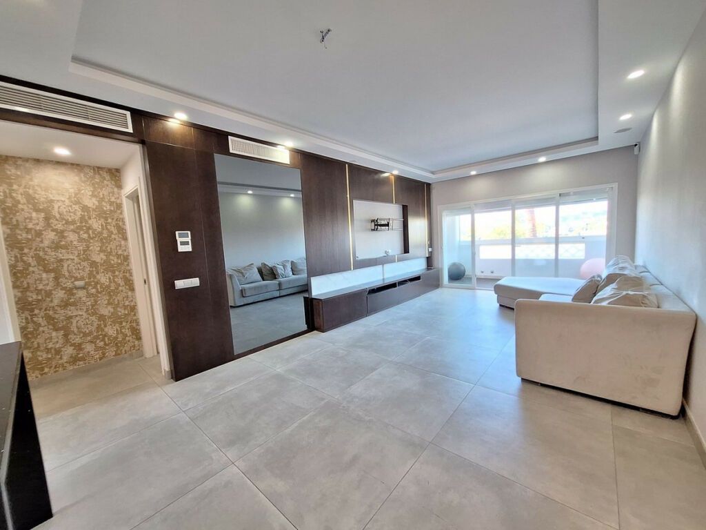 Middle Floor Apartment Bel Air Málaga - image 9