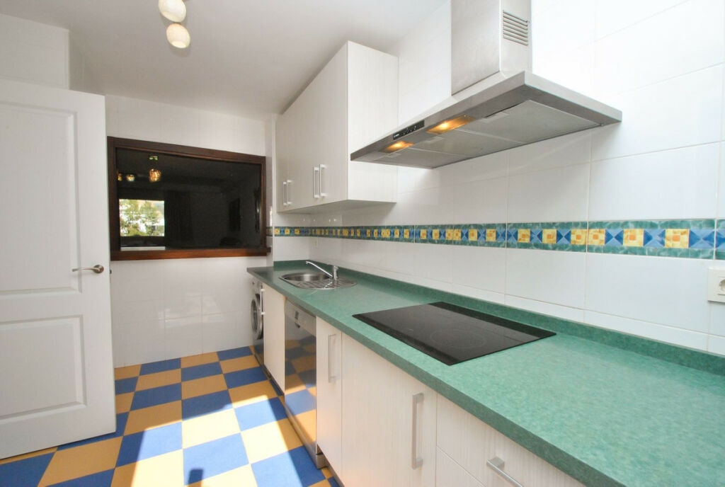 Townhouse Cabopino Málaga - image 8