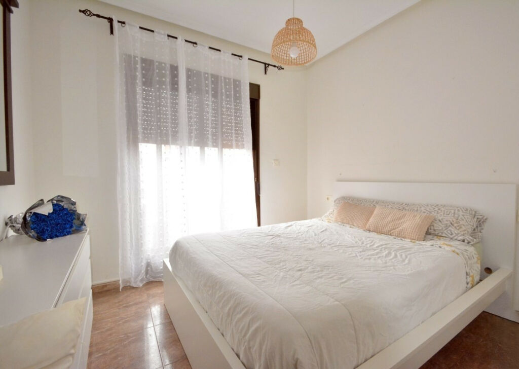 Middle Floor Apartment Rojales Alicante - image 9