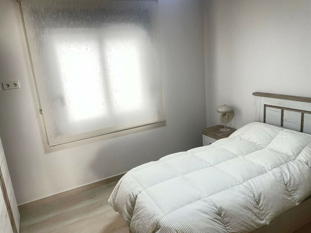 Middle Floor Apartment Estepona Málaga - image 12