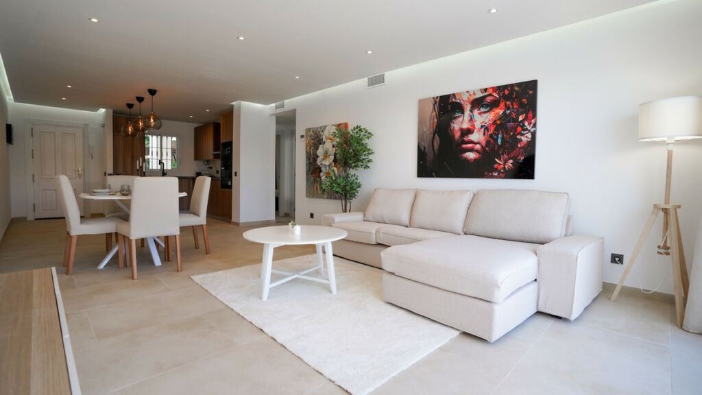 Middle Floor Apartment Benahavís Málaga - image 8