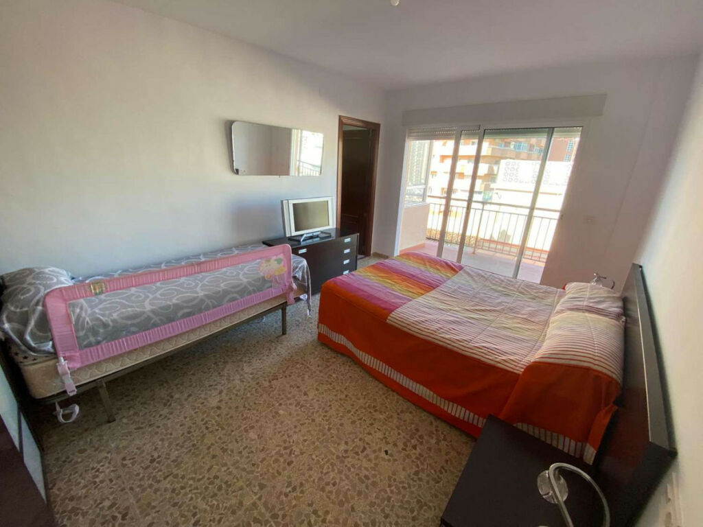 Middle Floor Apartment Fuengirola Málaga - image 8