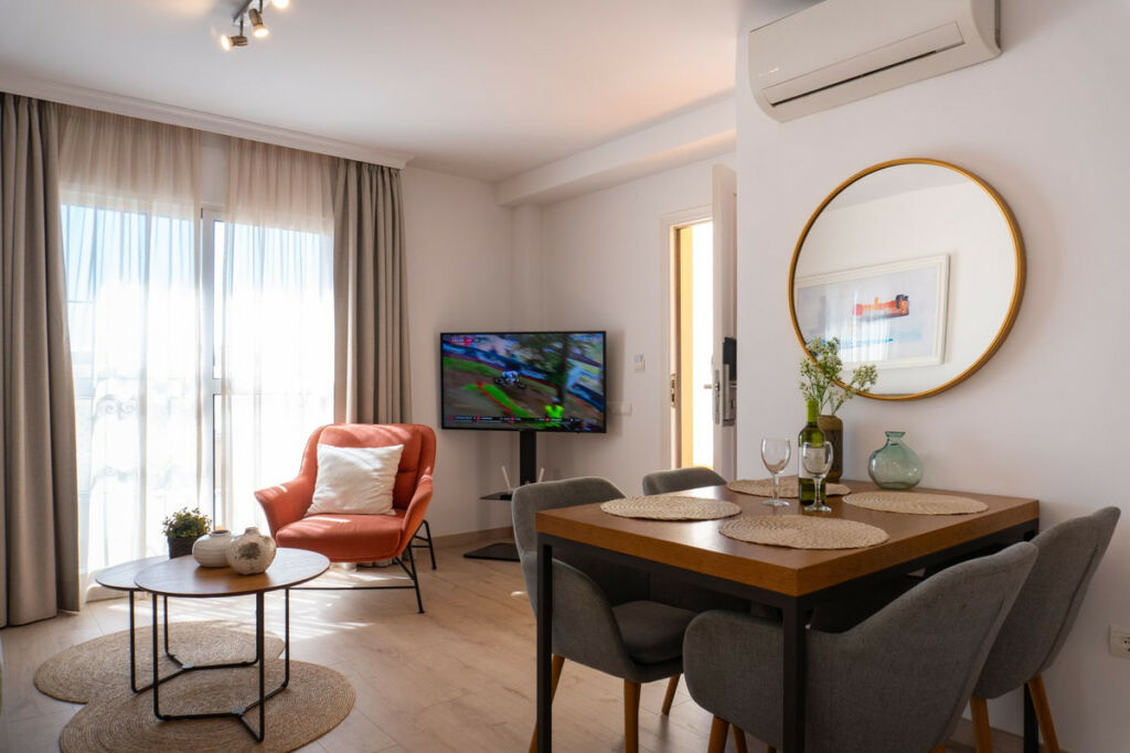 Middle Floor Apartment Mijas Costa Málaga - image 8