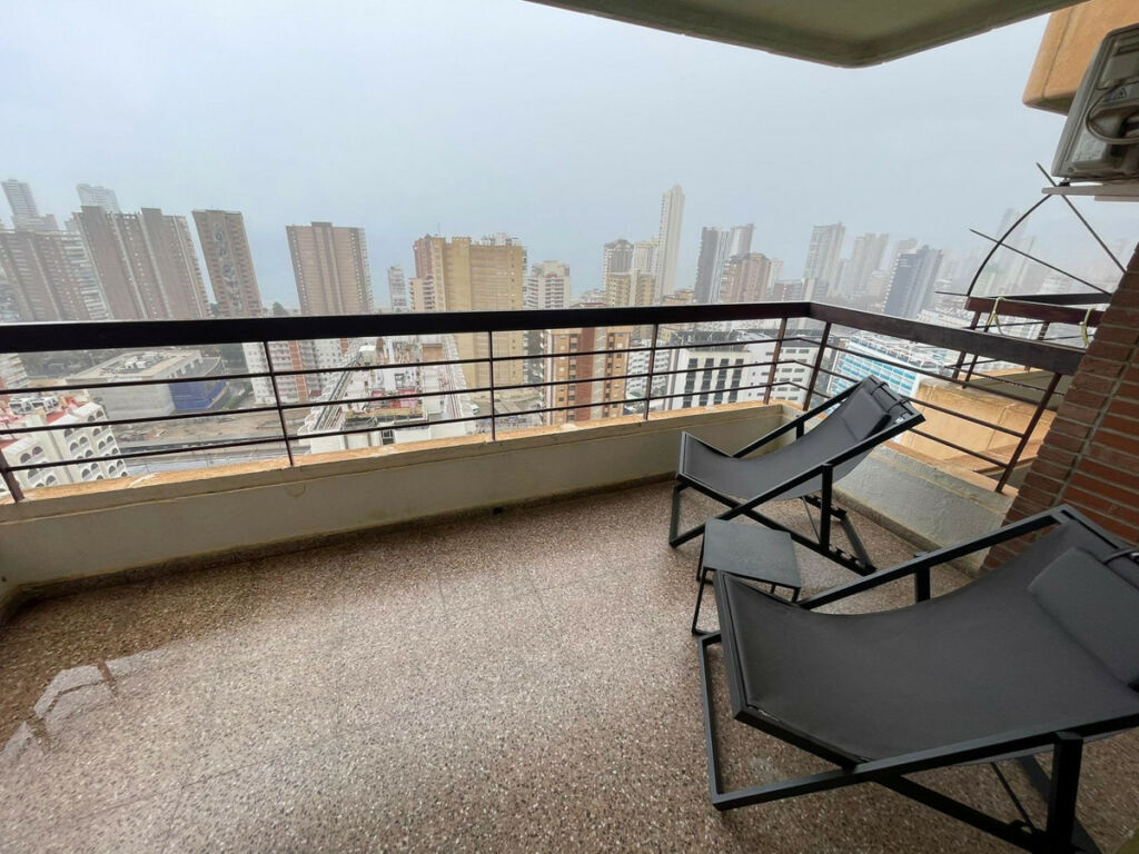 Middle Floor Apartment Benidorm Alicante - image 8