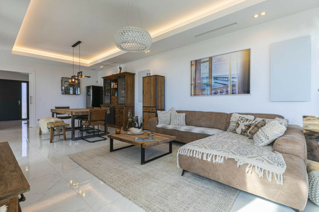 Detached Villa Benahavís Málaga - image 8