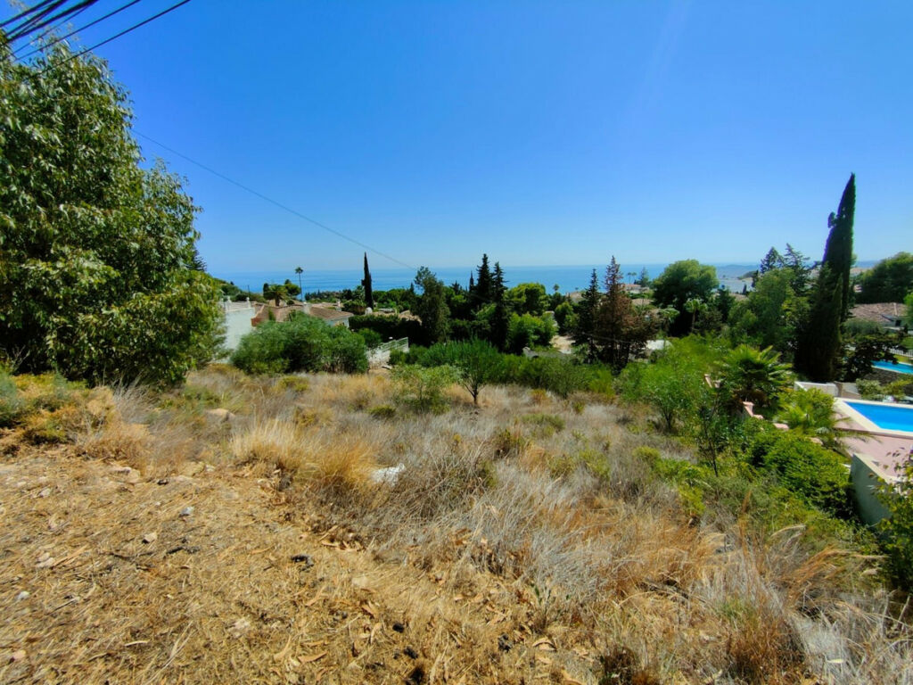 Residential Plot Benalmadena Pueblo Málaga - image 8