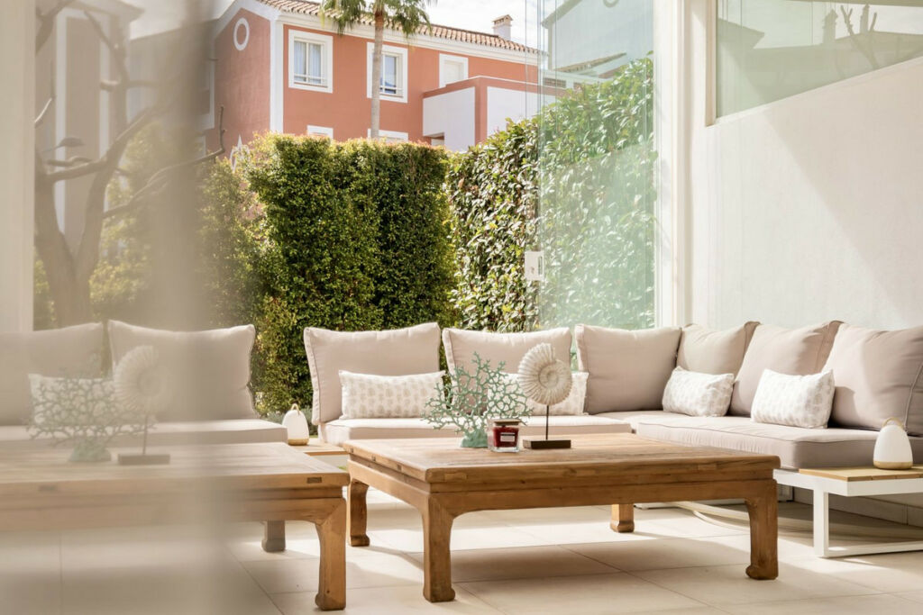 Ground Floor Apartment El Paraiso Málaga - image 8