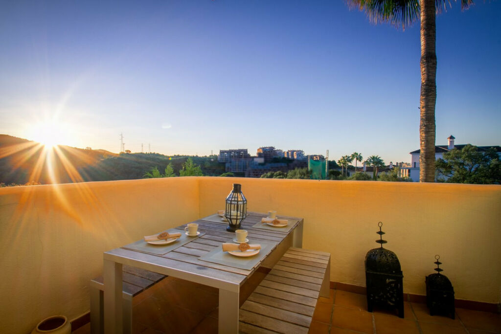 Middle Floor Apartment Elviria Málaga - image 17