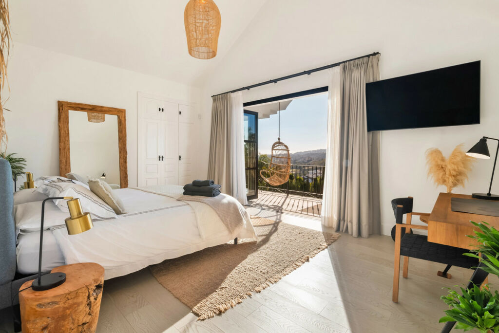 Detached Villa Benahavís Málaga - image 8