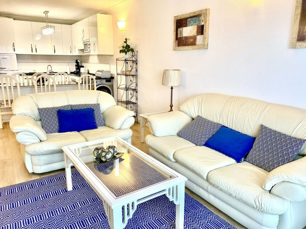Ground Floor Apartment Riviera del Sol Málaga - image 8