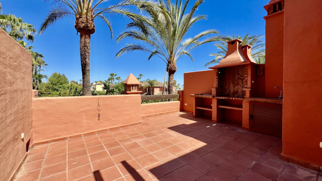 Townhouse The Golden Mile Málaga - image 8